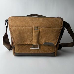 Peak Design Everyday Messenger Bag 13 Heritage Tan